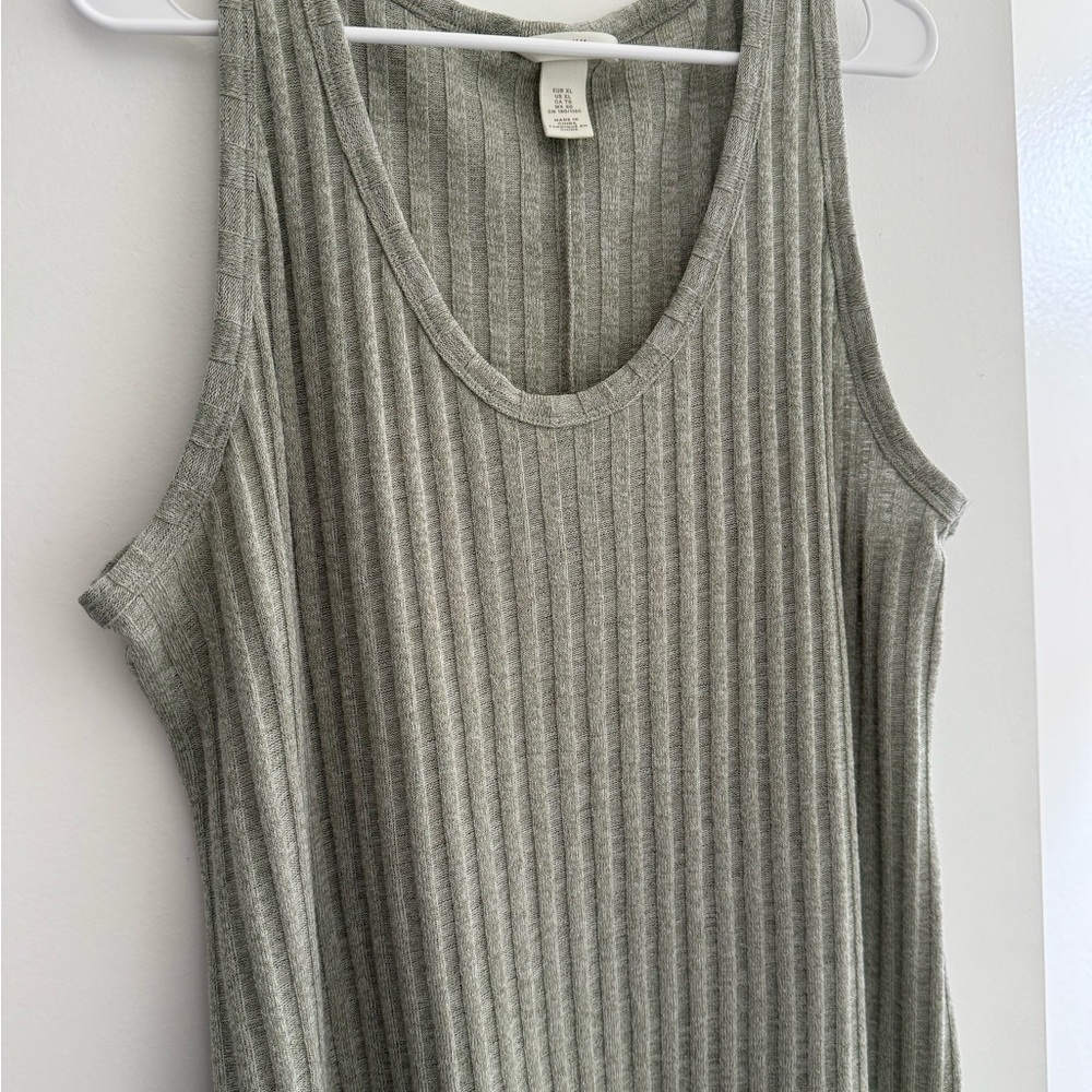 Gray Ribbed Tank Top - Picture 2 of 5